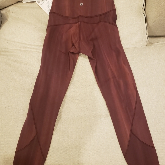 SOLD In Movement Tight 25” Linear SprayDye White - Picture 4 of 8